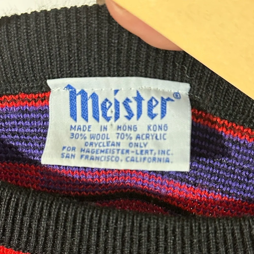 Vintage Hong Kong Meister Abstract Knit Sweater – Black / Purple / Red – medium